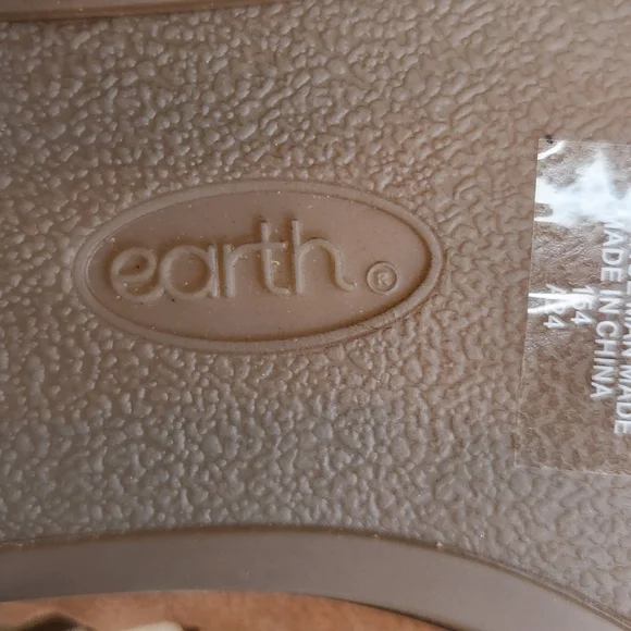 Earth Shoes Etella Tan Woven Leather Round Toe Loafers Size 8.5 - Picture 6 of 8